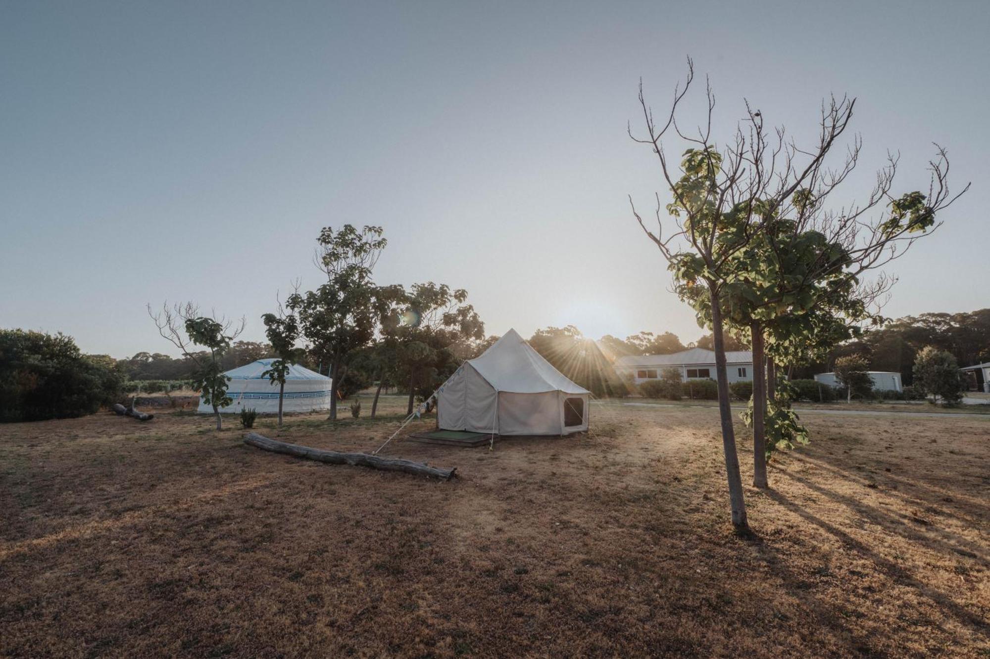 מלון אוגוסטה Boogaloo Camp מראה חיצוני תמונה